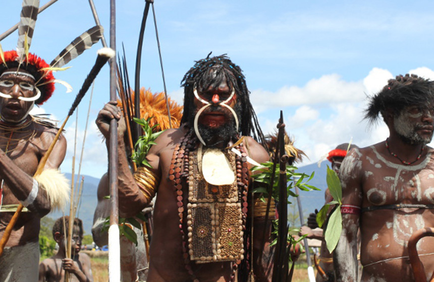 Papua_2021_0708_SonderreiseShow_Wamena_Kuruwai_Asmat